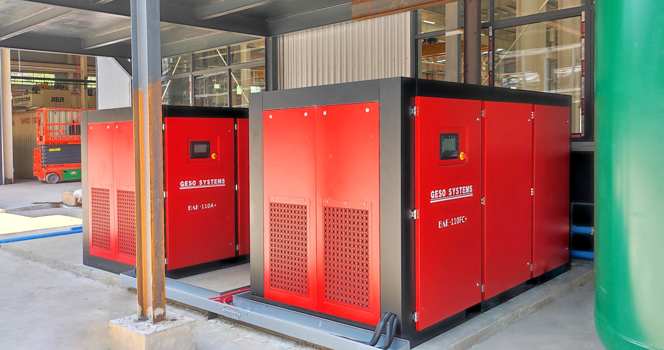 מדחסי אוויר מסייעים לתעשייה הפטרוכימית להשיג ייצור יעיל ותפעול בטוח.